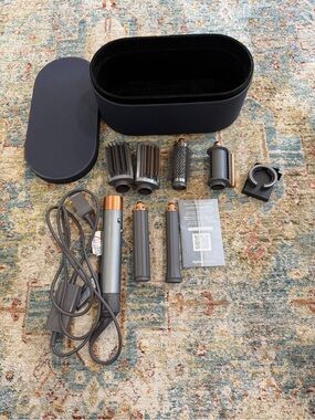 Dyson styling set in gray with copper accents